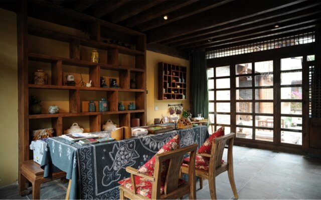 Blossom Hill Inn Lijiang Eminentland