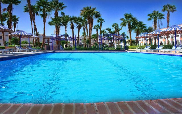 Al Mashrabiya Beach Resort