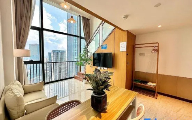 Weixiangwu  Apartment (Hanxi Changlong Wanbo Tianhe City store)