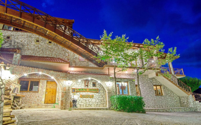 Oneiro Resort
