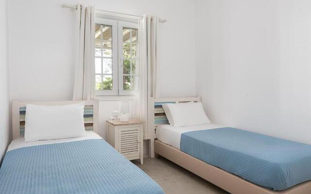 Aura Homes, Villa on Sea - Saint Anna Beach