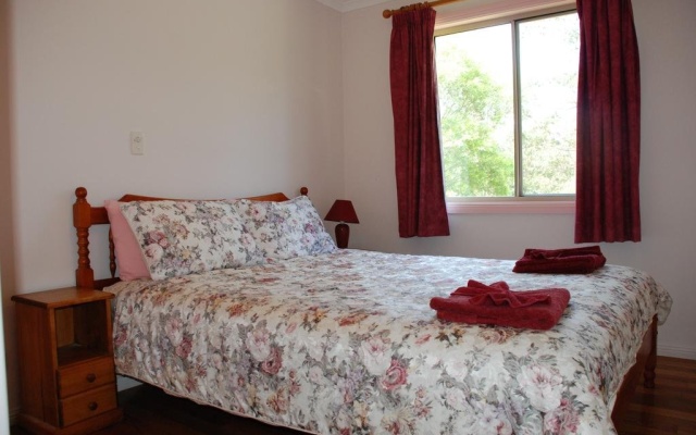 Peacehaven Counrty Cottages – Guest Rooms – Upper Myall