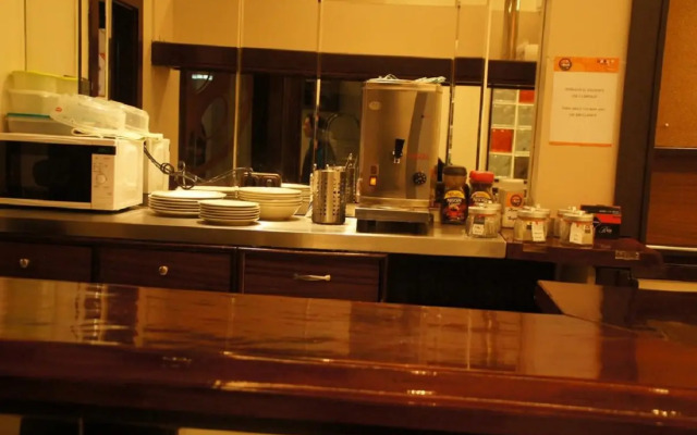 Moon Hostel Bio