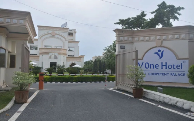 V One Hotel - The Competent Palace