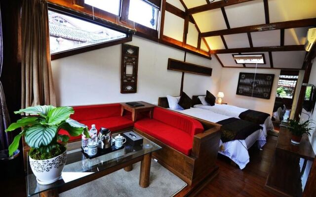 Lijiang Yiran Ethnic custom Viewing Inn