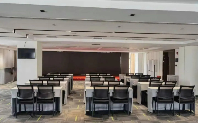 Hampton by Hilton Wuhan Sixin