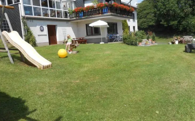 Guest House Pomerlan