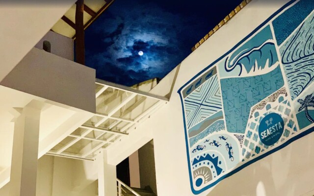 Seaesta Komodo Hotel & Hostel