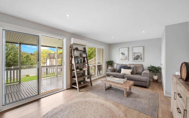Peninsula Retreat