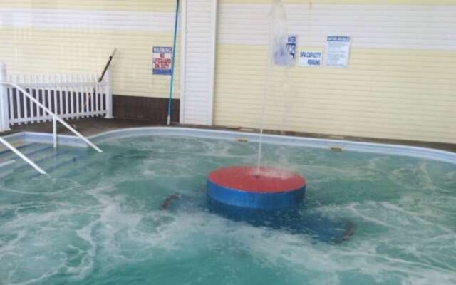 Blue Water Beachfront Hotel & Waterpark