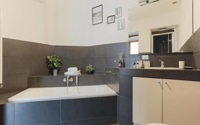 Corso Buenos Aires Apartment