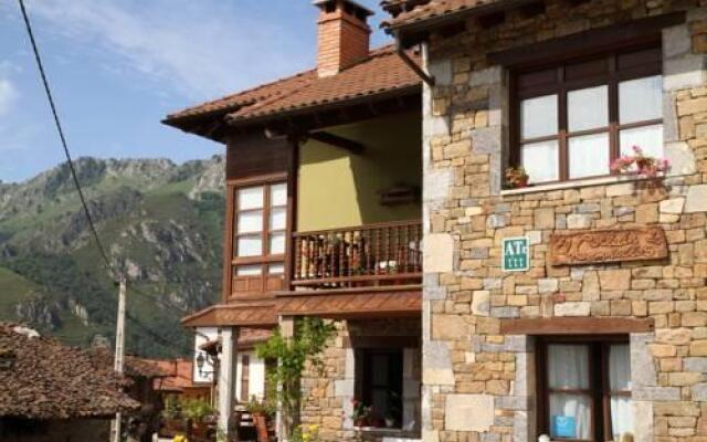 Apartamentos Rurales El Collaín de Campiellos