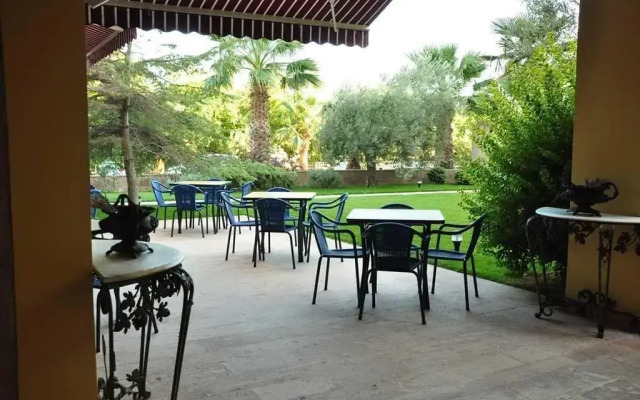 Palm Court Suites