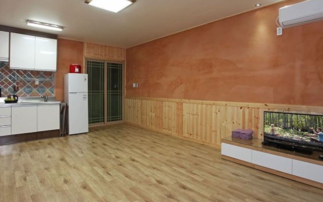 Danyang Danyangddeul Pension