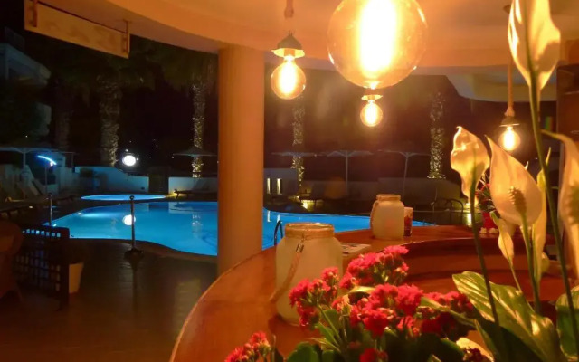 Sun Rise Hotel Studios & Apartments