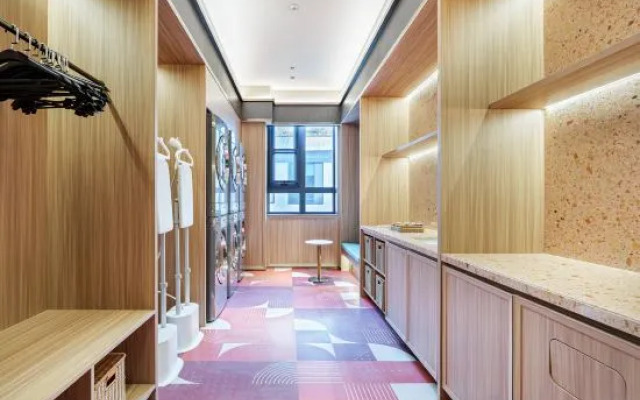 Orange Hotel (Beijing Wangjing 798 Art District)