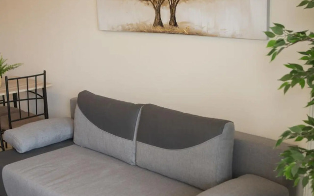 Kosmos Service Apartment OPEN VIEW 1