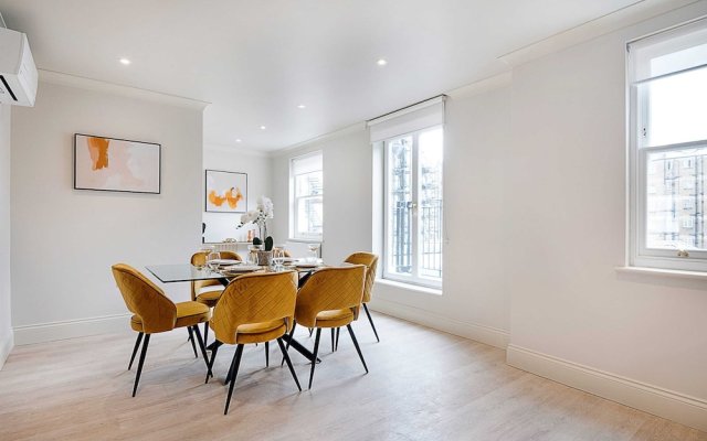 Marble Arch Suite 4-hosted by Sweetstay