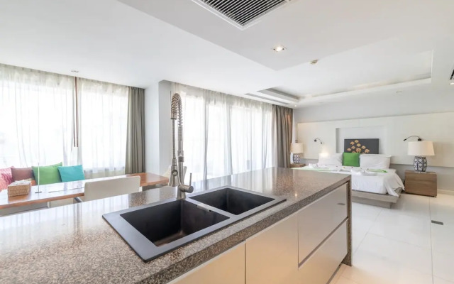 Phuket Moonlit Bay Seaview Resort&Spa