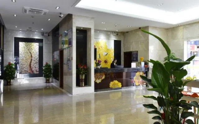 Sunshine Holiday Hotel