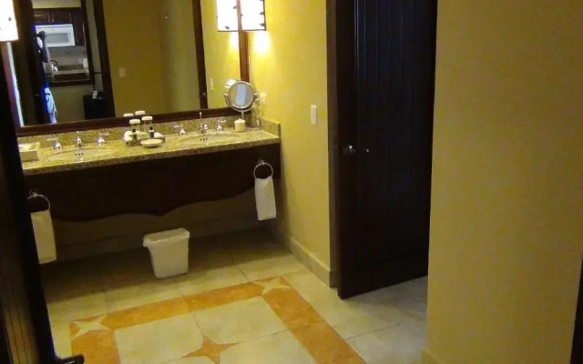 Suites at Sunset Beach Cabo San Lucas Golf and Spa
