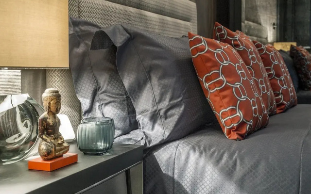 Luxury Apartment at Cadogan Square I