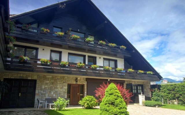 Lovely Apartment in Bled near Lake