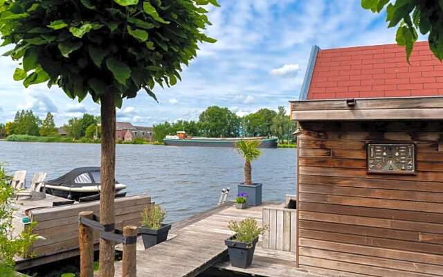 Aangenaam op de Rijn, woonboot, inclusief privé sauna