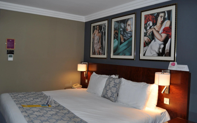 Crowne Plaza Liverpool - John Lennon Airport by IHG