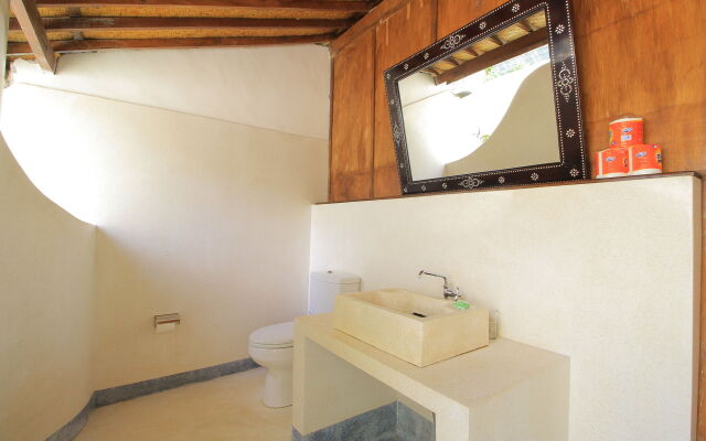 Adeng-Adeng Bungalows