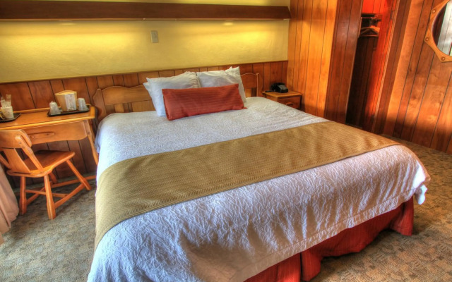The Historic Gatlinburg Inn