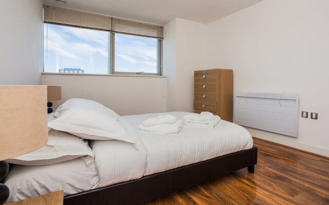 Stunning 2 Bed Apartment with Amazing Views