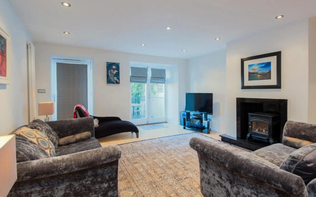 The York Place Residence