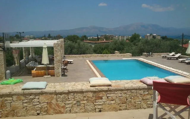 Beautiful Villa for 10 - Private Pool