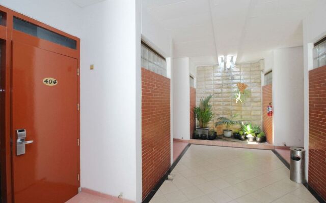 Airy Bandara Ahmad Yani Arteri Utara D4 Semarang