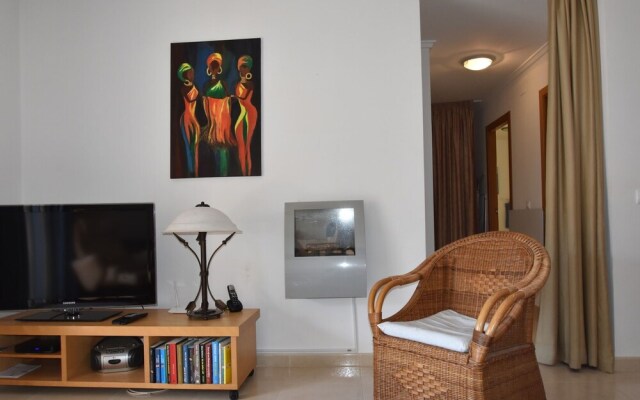 Magnificent Apartment, Beautiful View Towards the Mountains Shared Swimming Pool