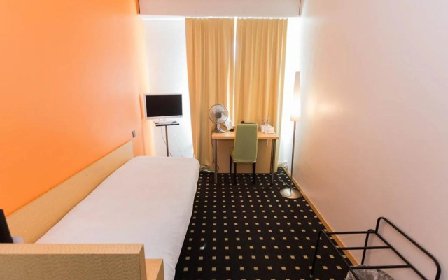 Becozy Self Check-in & Pop-up Hotel