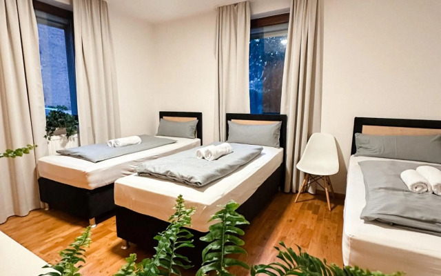 Suiteable Living - Boardinghaus mit Parkplätzen, WLAN und Waschraum