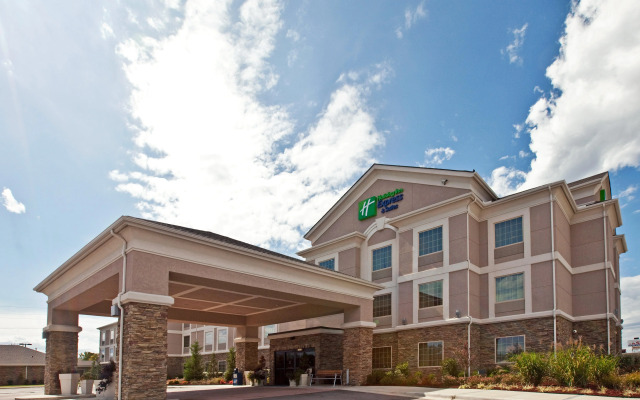 Holiday Inn Express Ada, an IHG Hotel