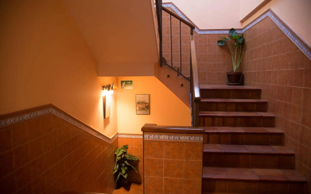 Hostal Hueso
