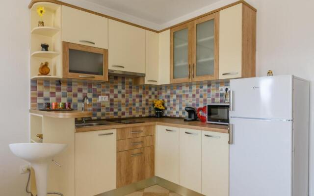 La Bodega Apartments