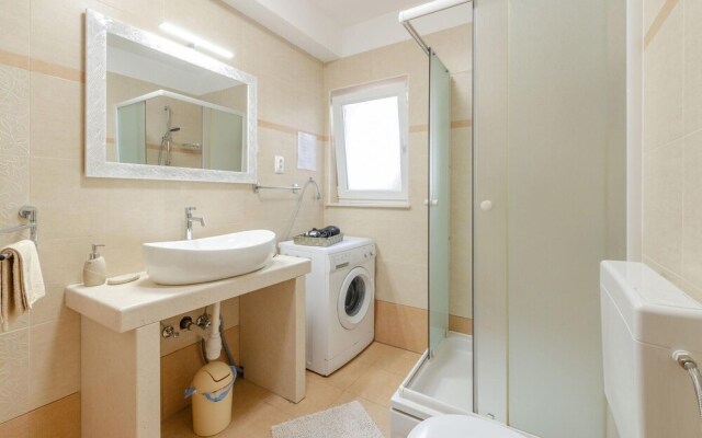Awesome Home in Prizba With Wifi and 3 Bedrooms