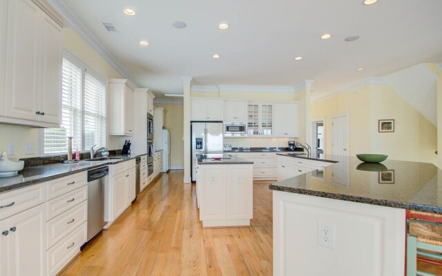 Higher Porpoise by Peace Vacations