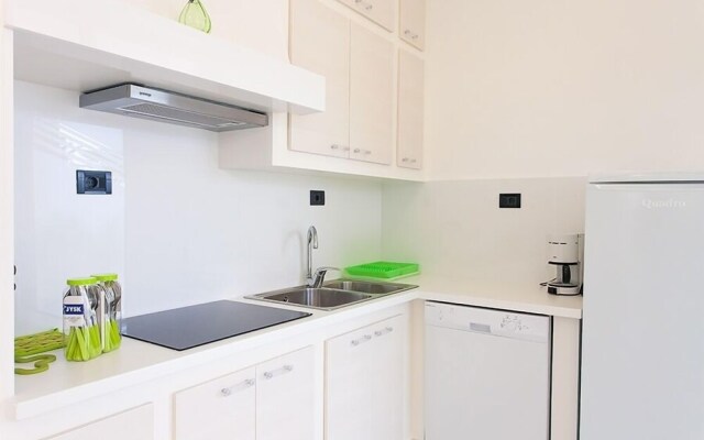 Fimi- With Swimming Pool - A2 Green