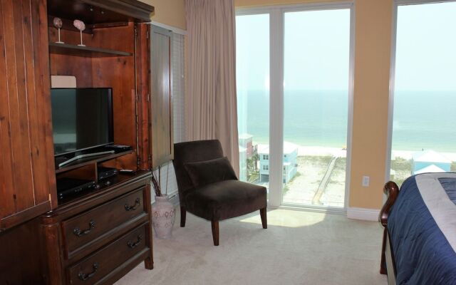 Mustique 1002 by ALBVR