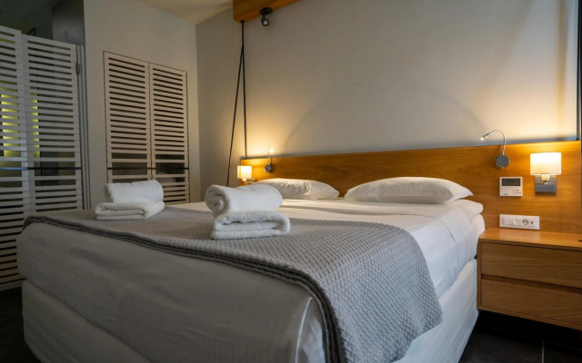 Meltemi Excelsior Suites and Spa