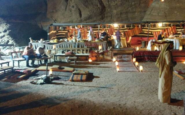 Petra Mars Camp