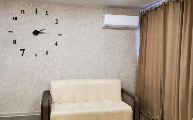 Апартаменты на улице Нижняя Логовая 11