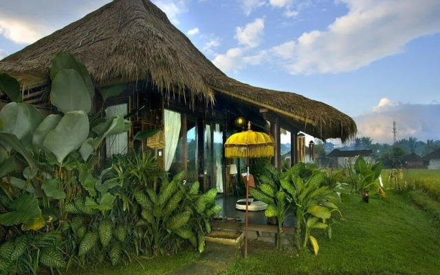 Villa Kunang Kunang
