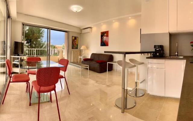 Palm d'or / GIR2405 / 2P